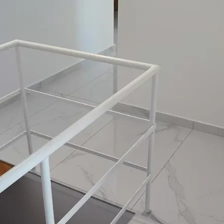 Ellas Modern Duplex Center Apartment Nicosia